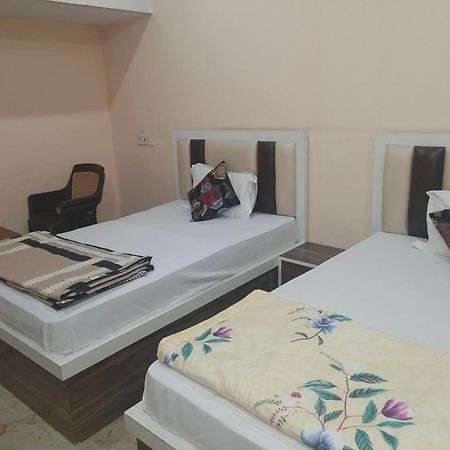 The Orchid Villa Homestay - Walkable Distance From Taj Mahal Agra  Zewnętrze zdjęcie