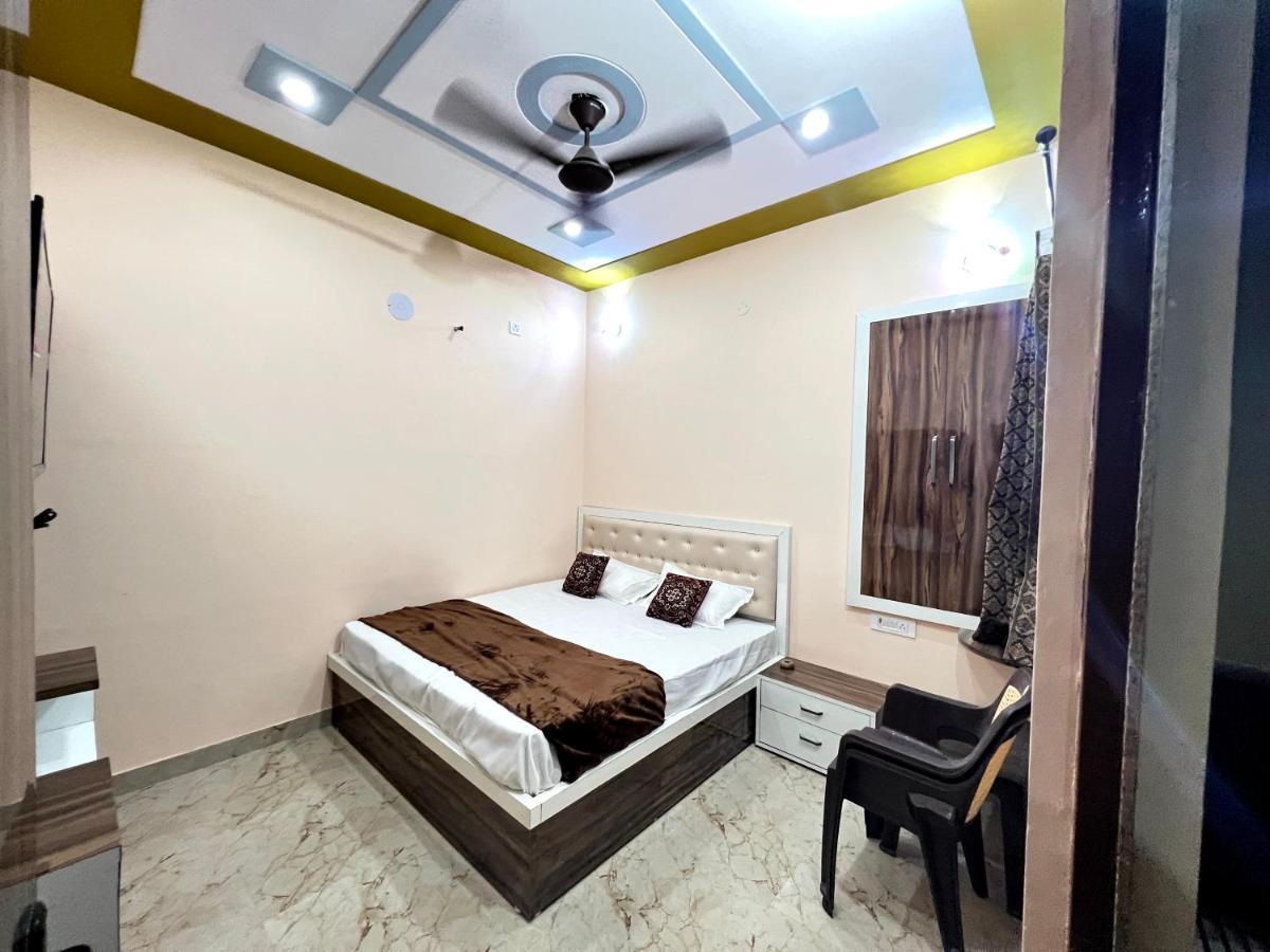 The Orchid Villa Homestay - Walkable Distance From Taj Mahal Agra  Zewnętrze zdjęcie