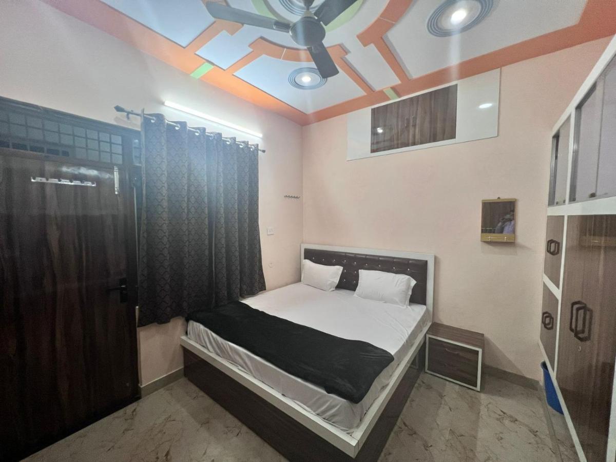 The Orchid Villa Homestay - Walkable Distance From Taj Mahal Agra  Zewnętrze zdjęcie