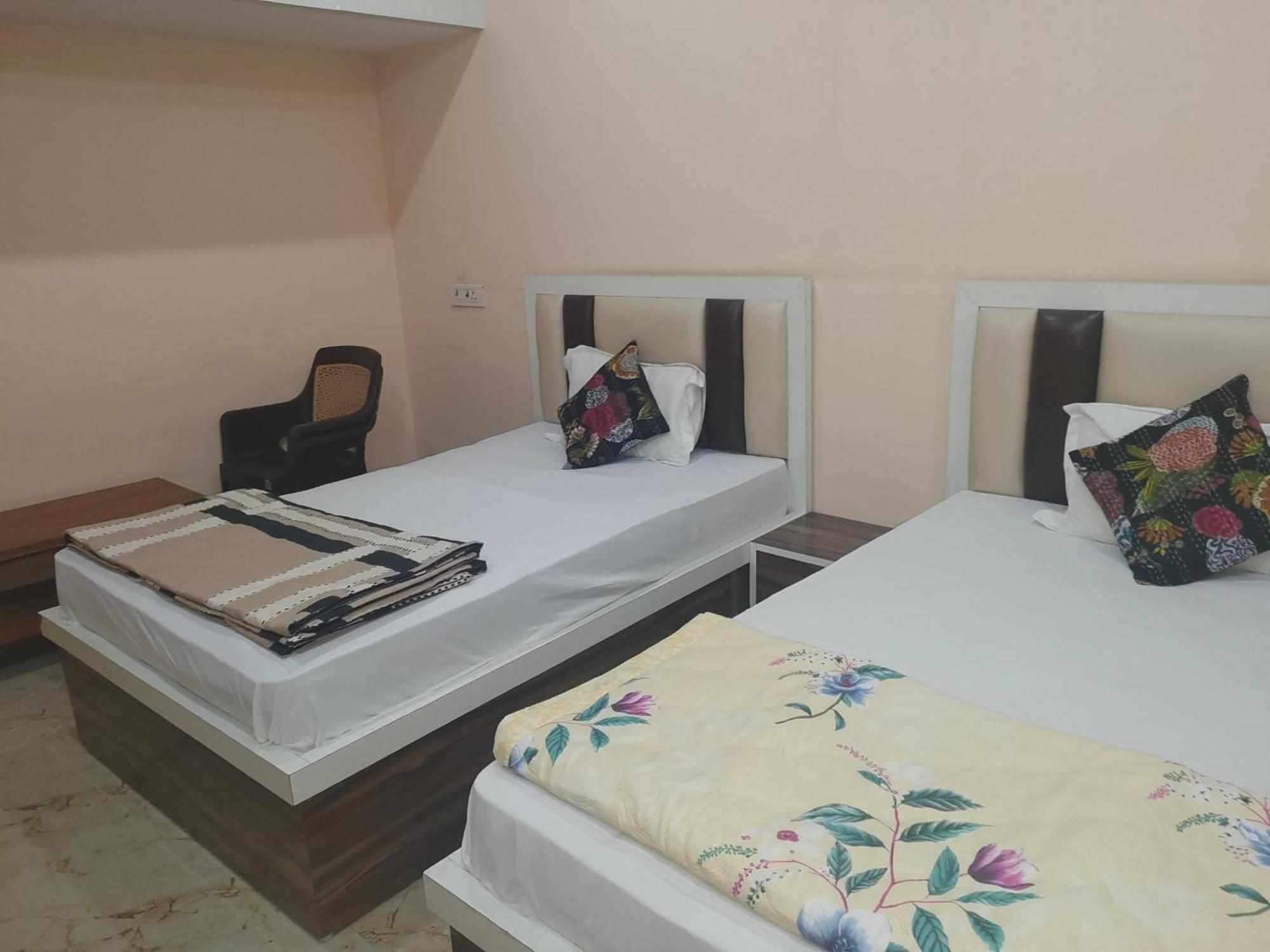 The Orchid Villa Homestay - Walkable Distance From Taj Mahal Agra  Zewnętrze zdjęcie